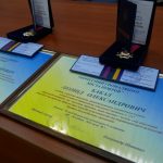 На сесії міськради полеглих Героїв з Покрова відзначили нагородами… посмертно