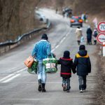 Мешканцям прифронтових громад Дніпропетровщини допомагають з евакуацією